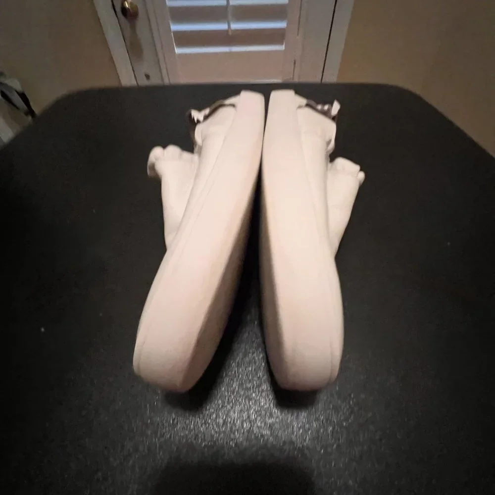 Kate Spade size 9.5 white leather Lillie slip on shoes